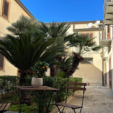 Corte Dei Re Di Palermo Apartment ภายนอก รูปภาพ